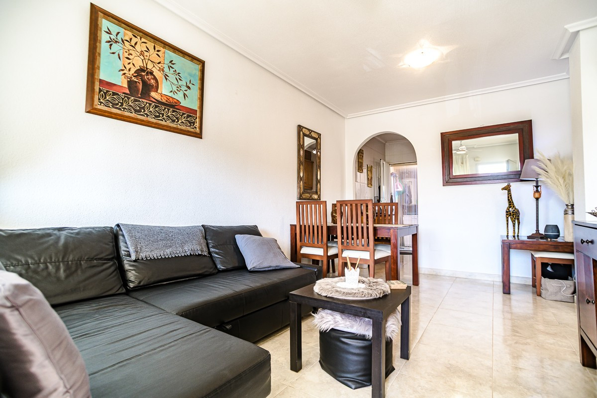 Se vende Apartamento Planta Media de 2 dormitorios en Costa Blanca, Alicante, España