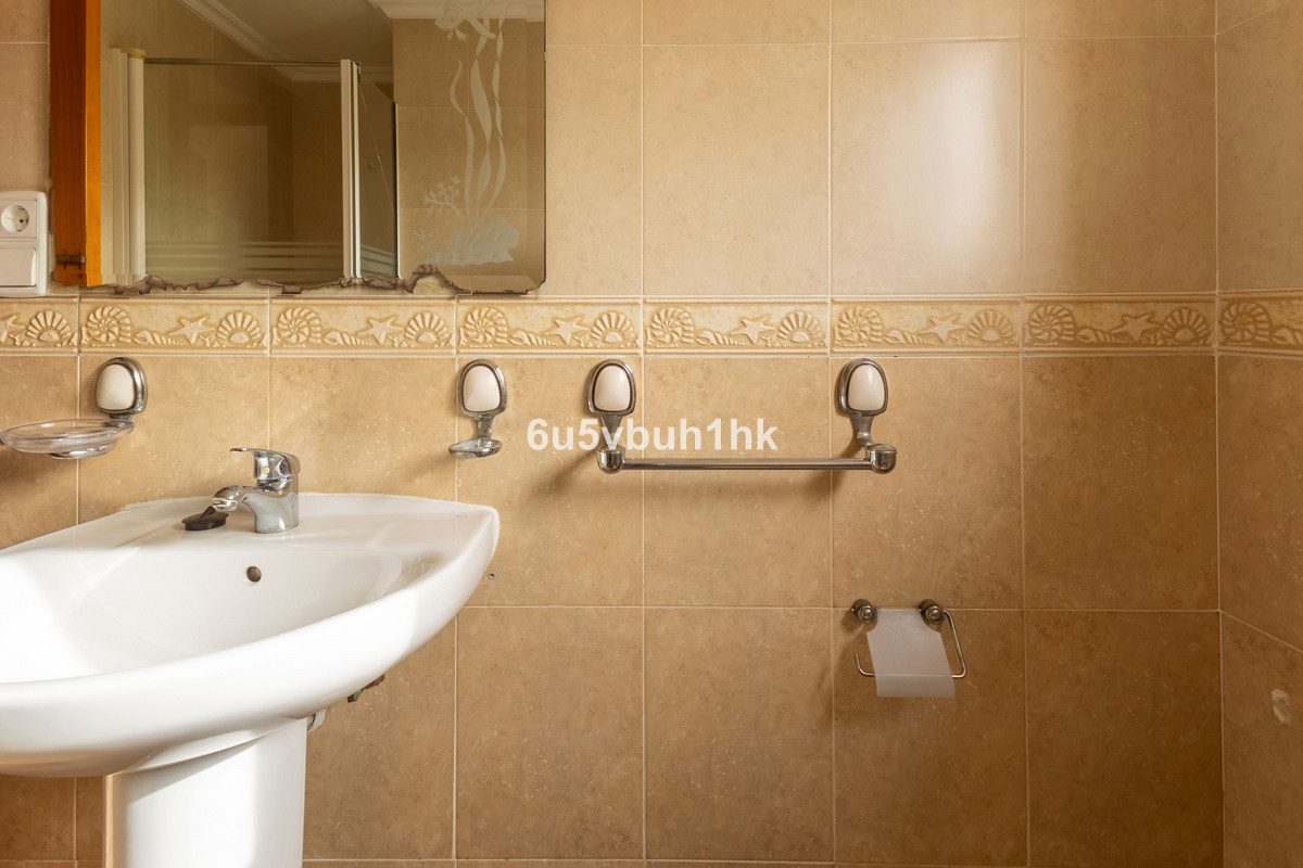 Se vende Apartamento Planta Baja de 3 dormitorios en Costa Del Sol, Málaga, España