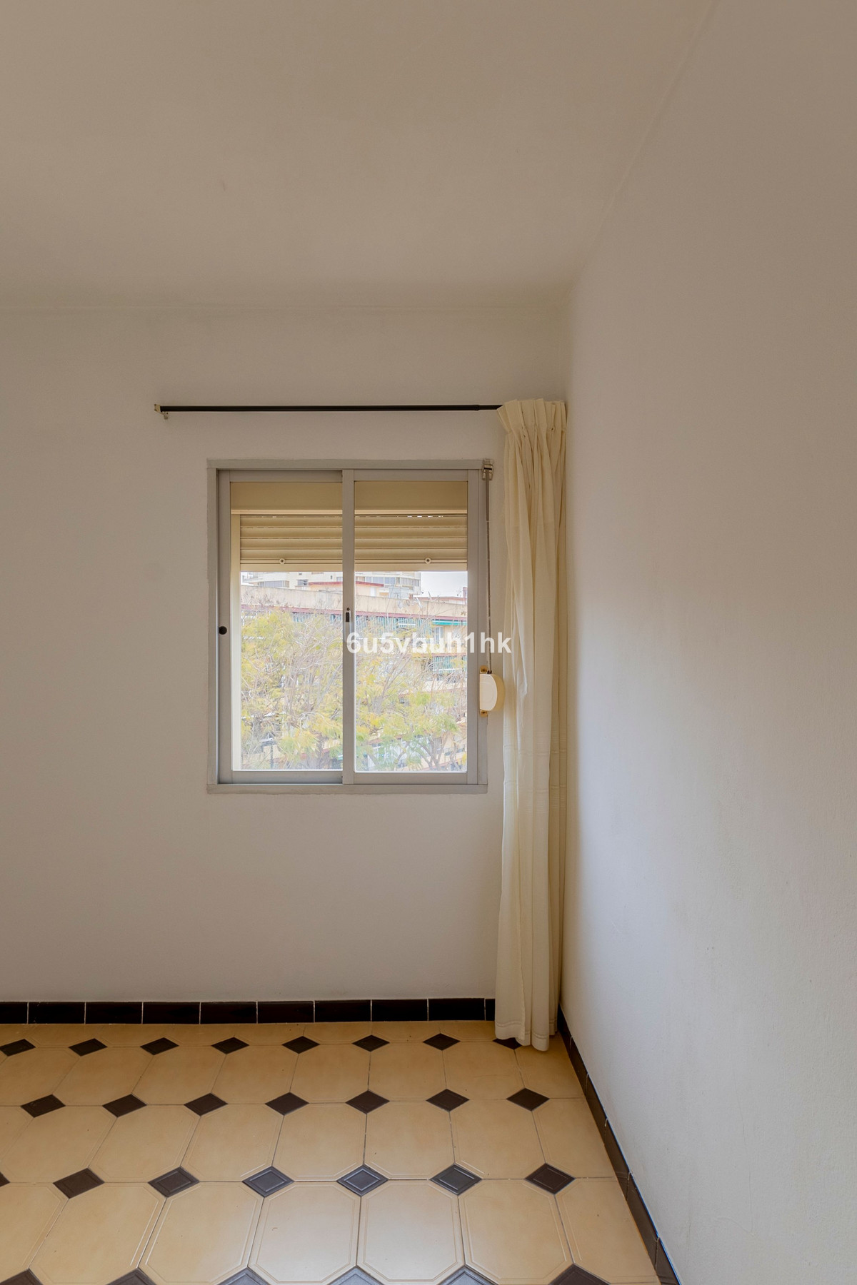 Se vende Apartamento Planta Baja de 3 dormitorios en Costa Del Sol, Málaga, España