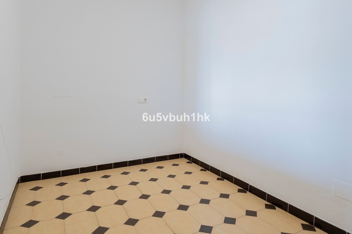 Se vende Apartamento Planta Baja de 3 dormitorios en Costa Del Sol, Málaga, España