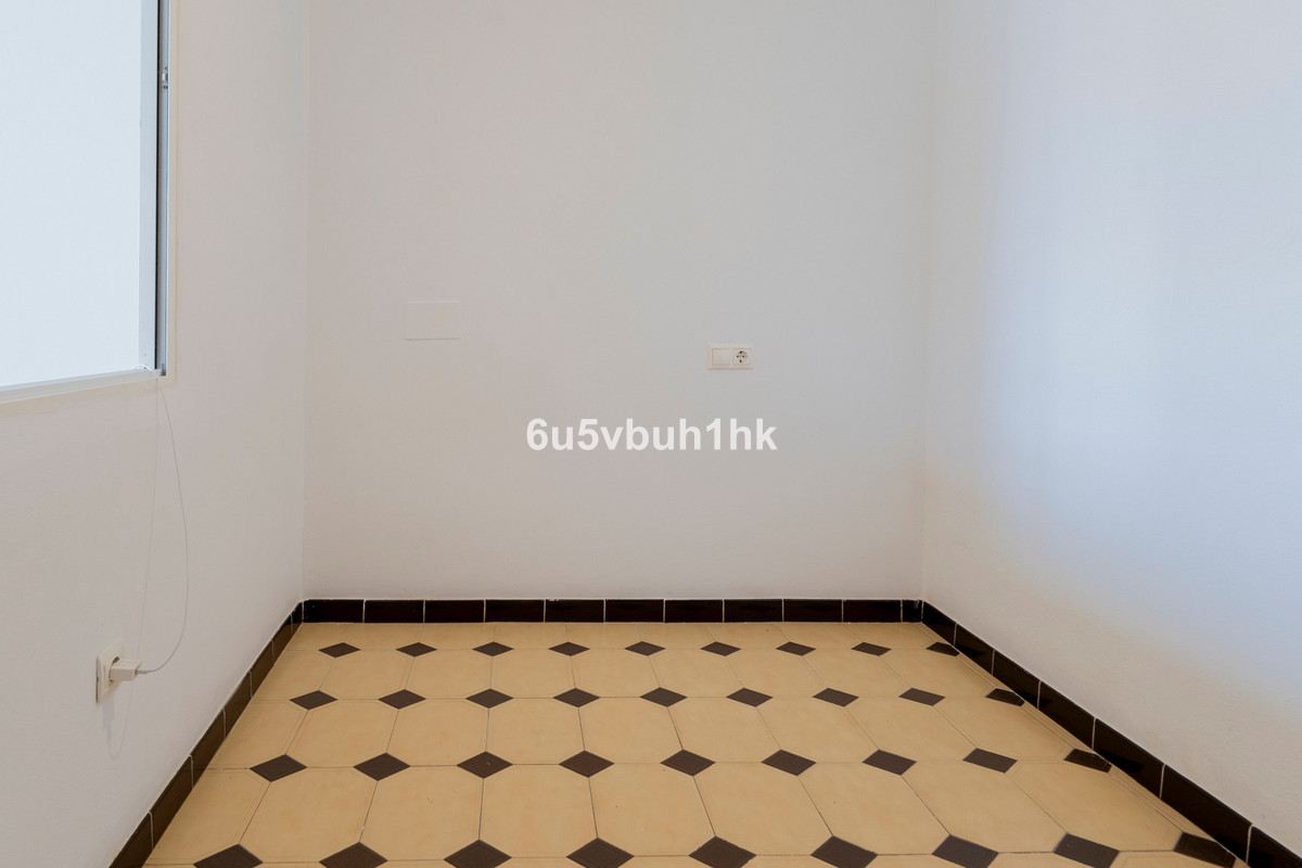 Se vende Apartamento Planta Baja de 3 dormitorios en Costa Del Sol, Málaga, España
