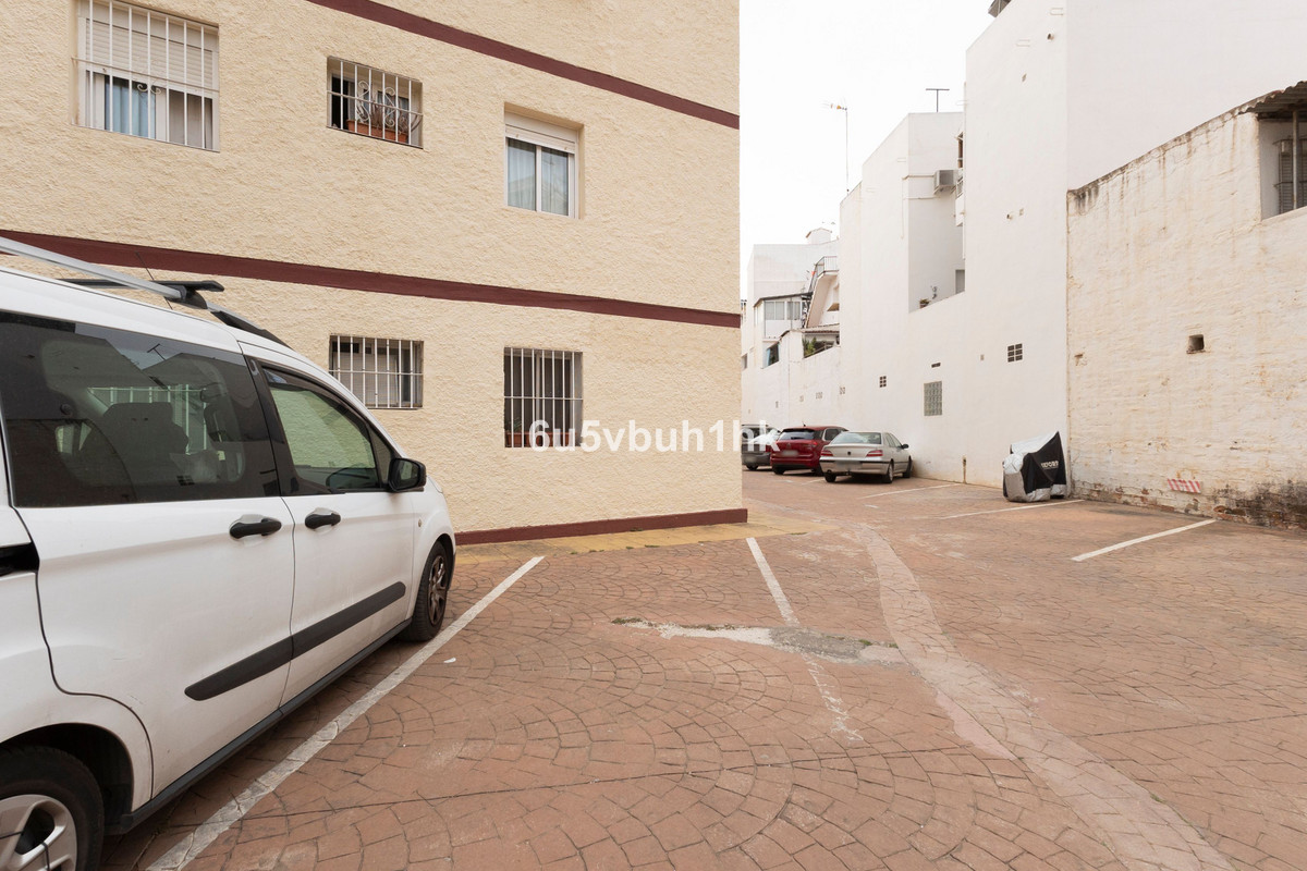 Se vende Apartamento Planta Baja de 3 dormitorios en Costa Del Sol, Málaga, España