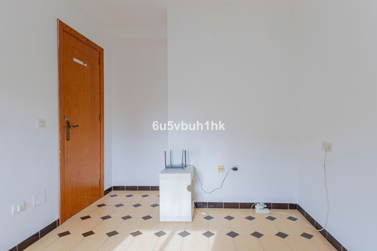Se vende Apartamento Planta Baja de 3 dormitorios en Costa Del Sol, Málaga, España