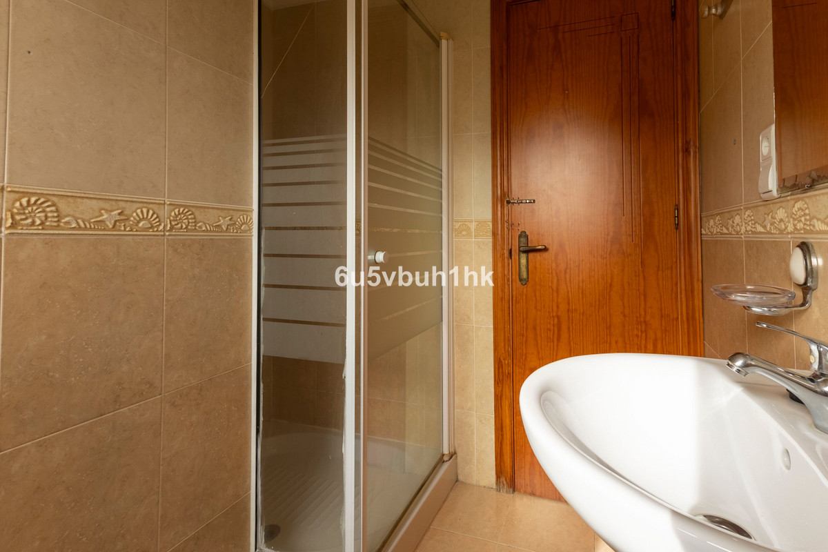 Se vende Apartamento Planta Baja de 3 dormitorios en Costa Del Sol, Málaga, España