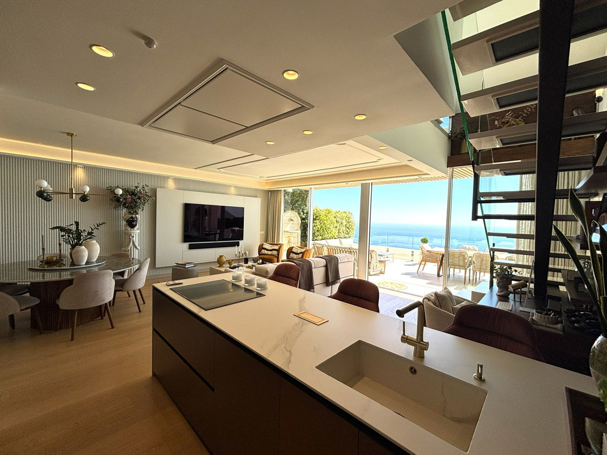 3 Bed Apartment for sale in Benalmadena Costa Del Sol, Málaga, Spain