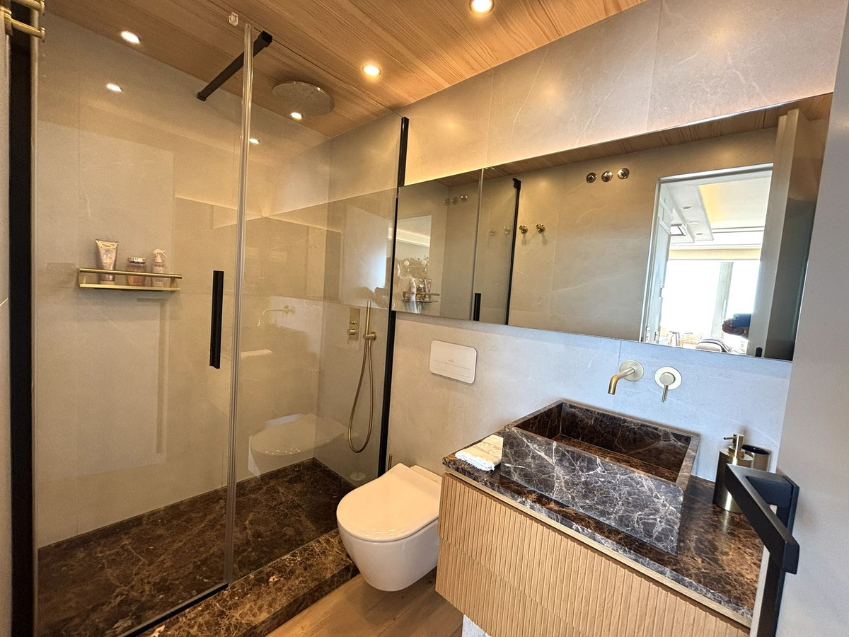 3 Bed Apartment for sale in Benalmadena Costa Del Sol, Málaga, Spain