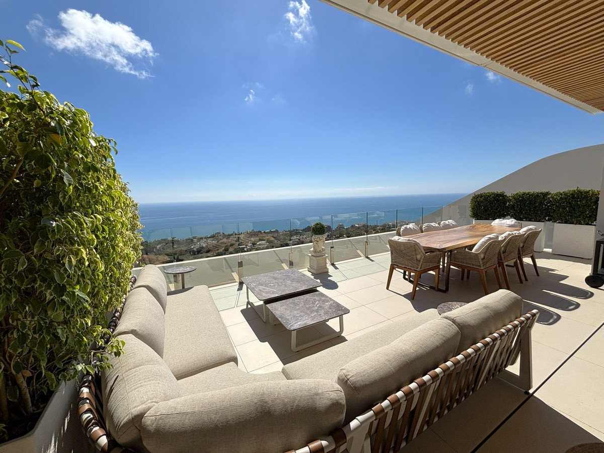 3 Bed Apartment for sale in Benalmadena Costa Del Sol, Málaga, Spain