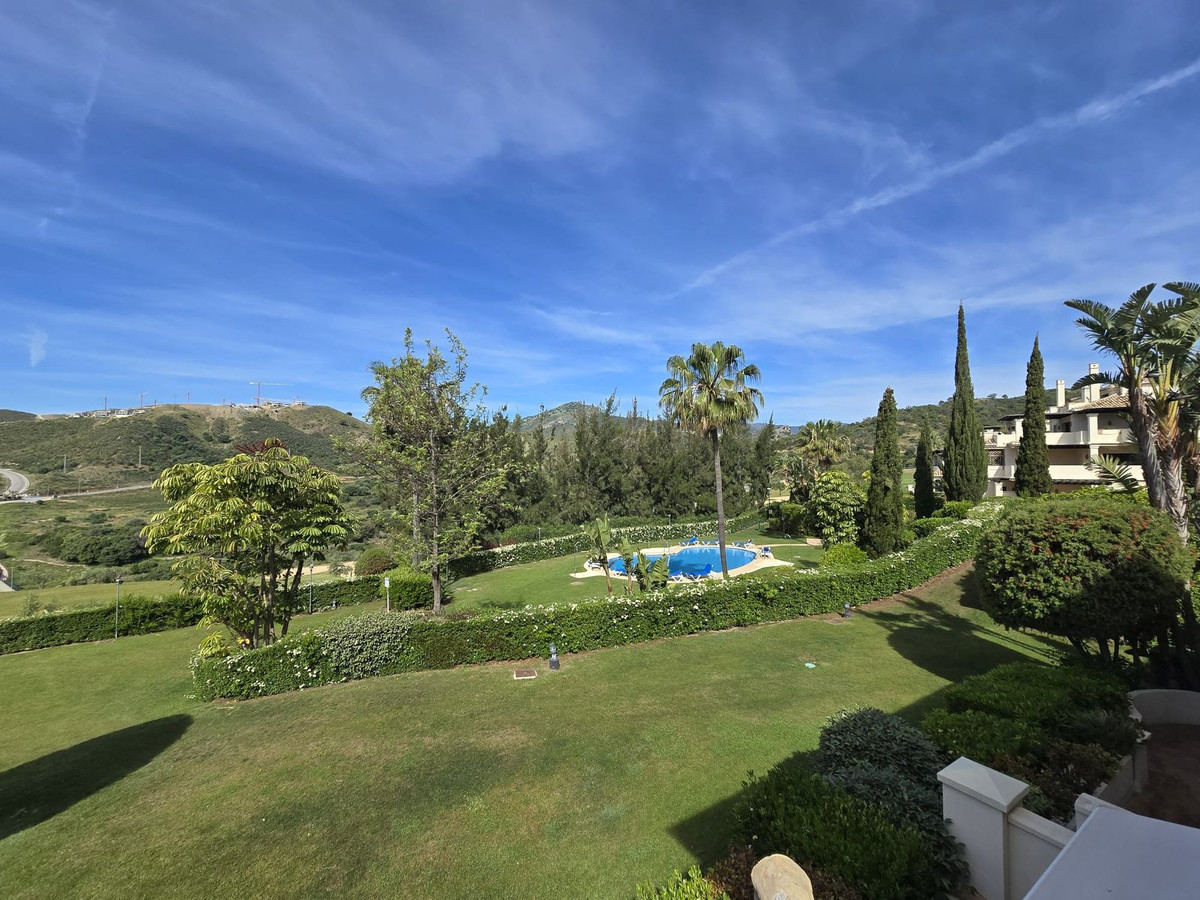 2 Bed Apartment for sale in Benahavís Costa Del Sol, Málaga, Spain