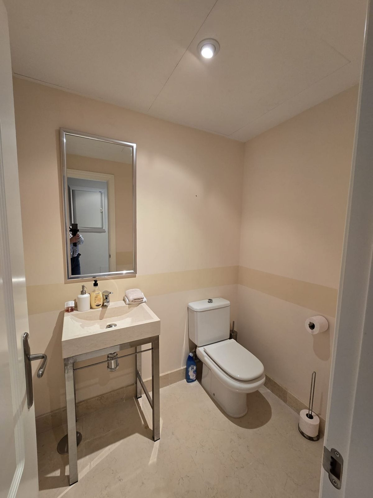 2 Bed Apartment for sale in Benahavís Costa Del Sol, Málaga, Spain