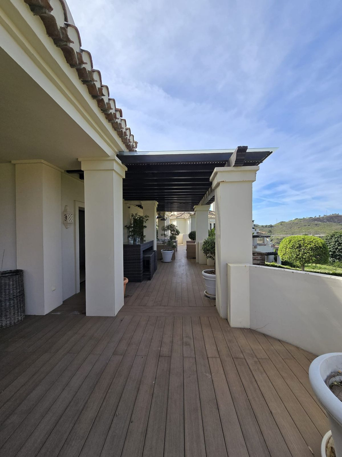 2 Bed Apartment for sale in Benahavís Costa Del Sol, Málaga, Spain