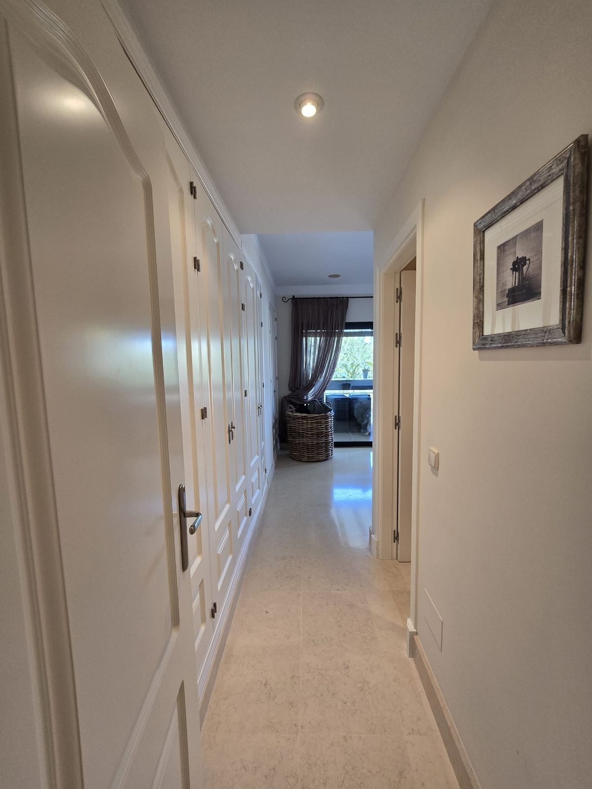 2 Bed Apartment for sale in Benahavís Costa Del Sol, Málaga, Spain