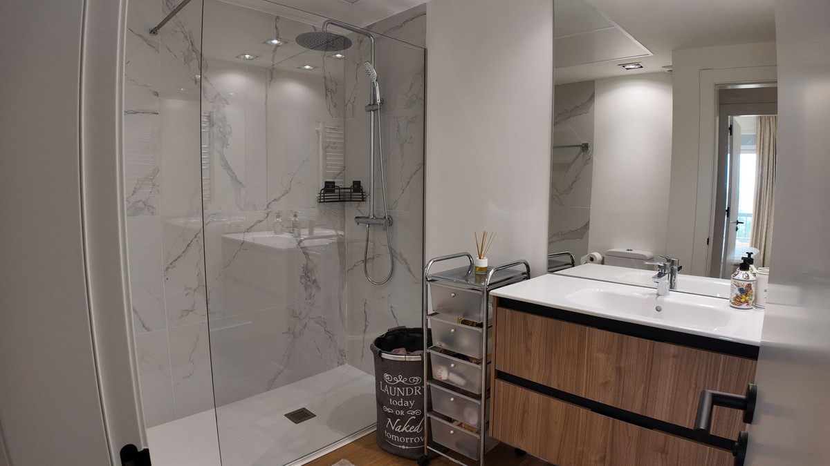 3 Bed Apartment for sale in San Pedro De Alcántara Costa Del Sol, Málaga, Spain