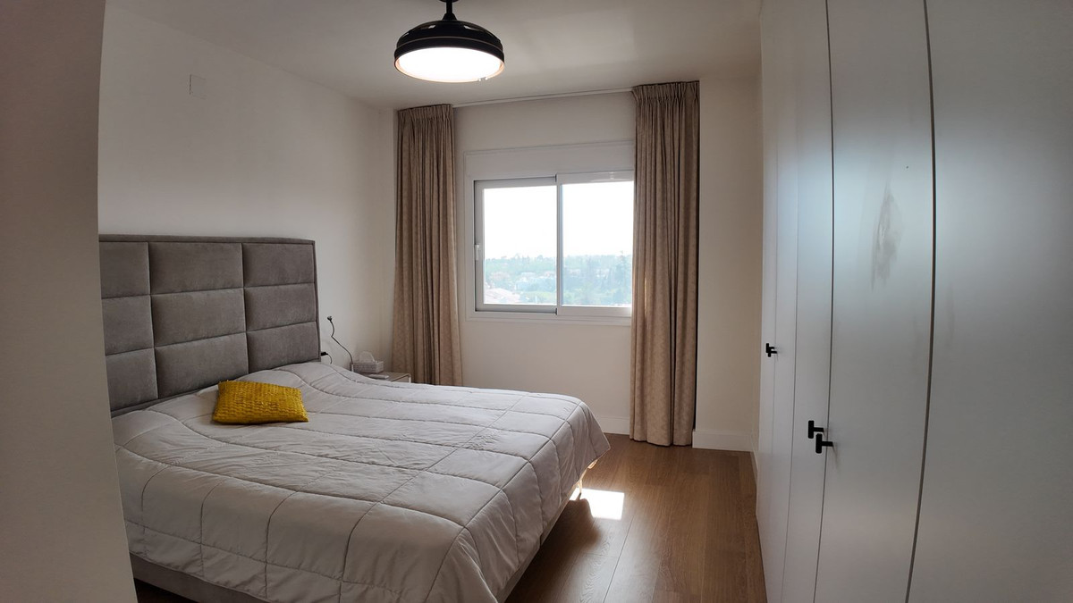 3 Bed Apartment for sale in San Pedro De Alcántara Costa Del Sol, Málaga, Spain