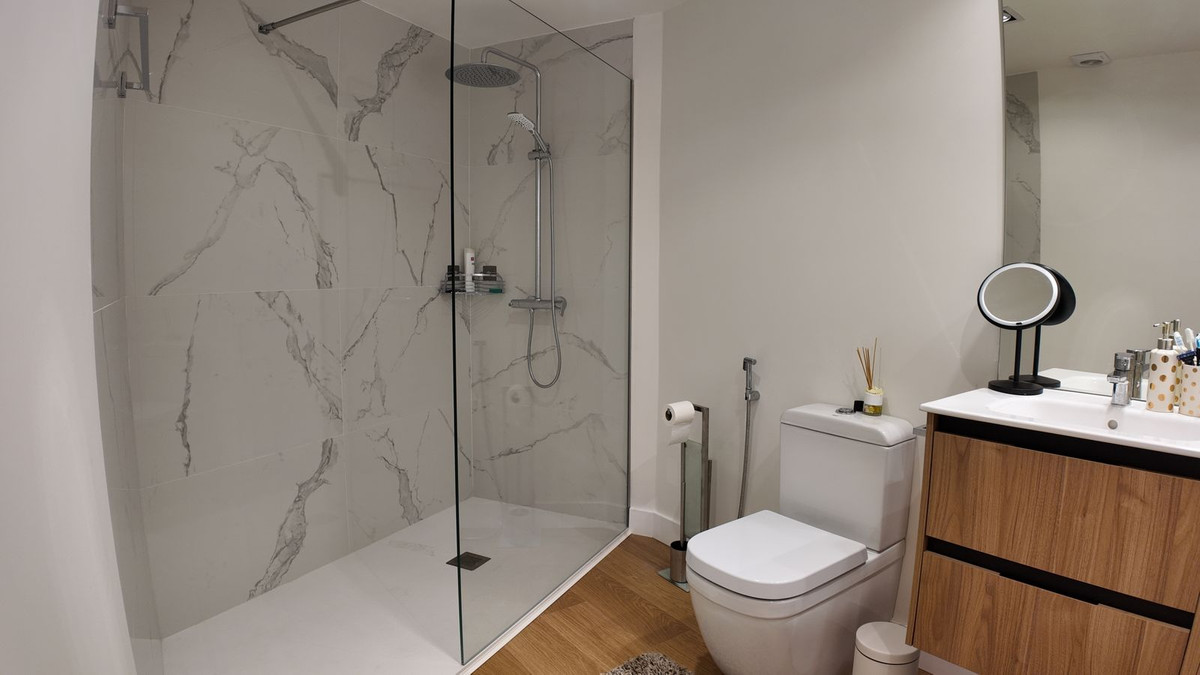 3 Bed Apartment for sale in San Pedro De Alcántara Costa Del Sol, Málaga, Spain