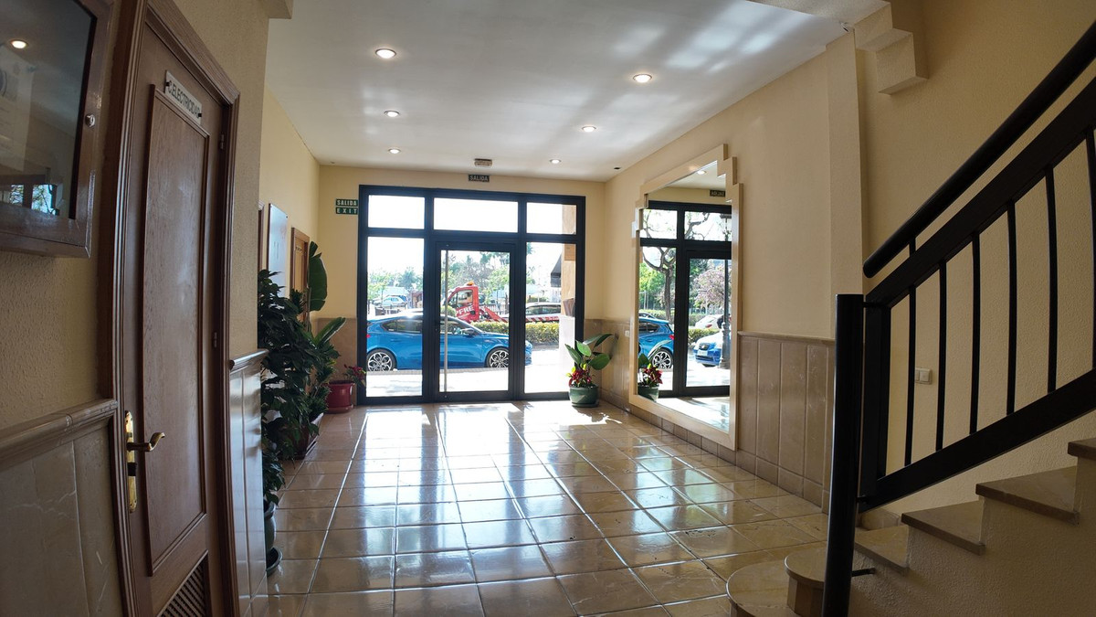 3 Bed Apartment for sale in San Pedro De Alcántara Costa Del Sol, Málaga, Spain