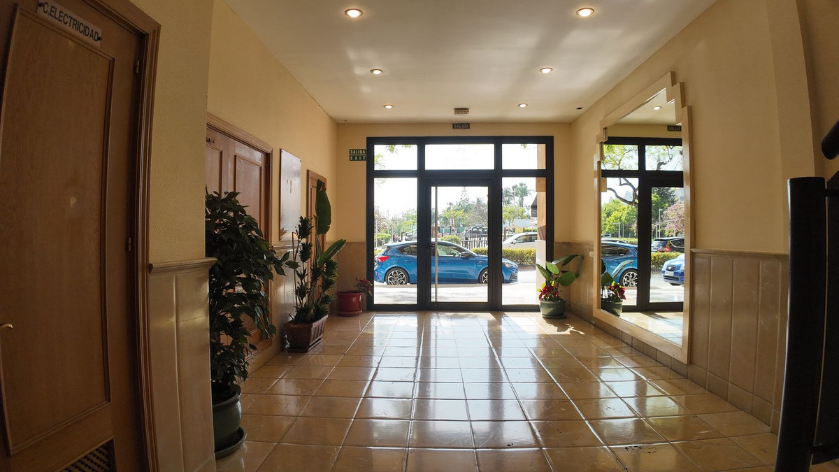 3 Bed Apartment for sale in San Pedro De Alcántara Costa Del Sol, Málaga, Spain