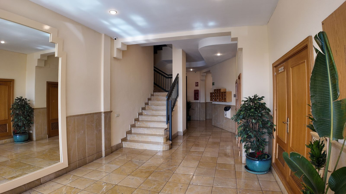 3 Bed Apartment for sale in San Pedro De Alcántara Costa Del Sol, Málaga, Spain