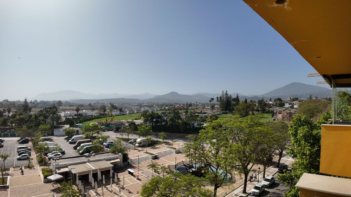 3 Bed Apartment for sale in San Pedro De Alcántara Costa Del Sol, Málaga, Spain