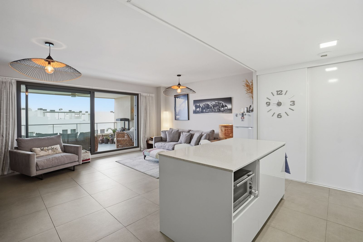 Se vende Apartamento Planta Media de 2 dormitorios en Costa Del Sol, Málaga, España