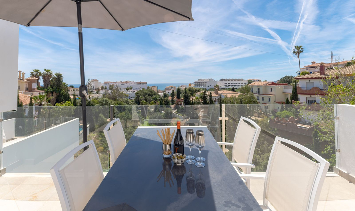 4 Bed Townhouse for sale in Torreblanca Costa Del Sol, Málaga, Spain