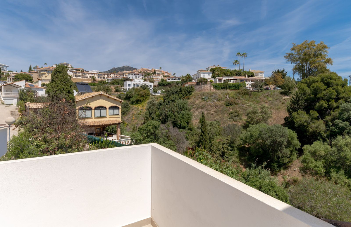 4 Bed Townhouse for sale in Torreblanca Costa Del Sol, Málaga, Spain