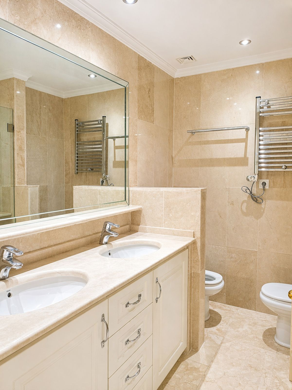 Se vende Apartamento Planta Media de 3 dormitorios en Costa Del Sol, Málaga, España