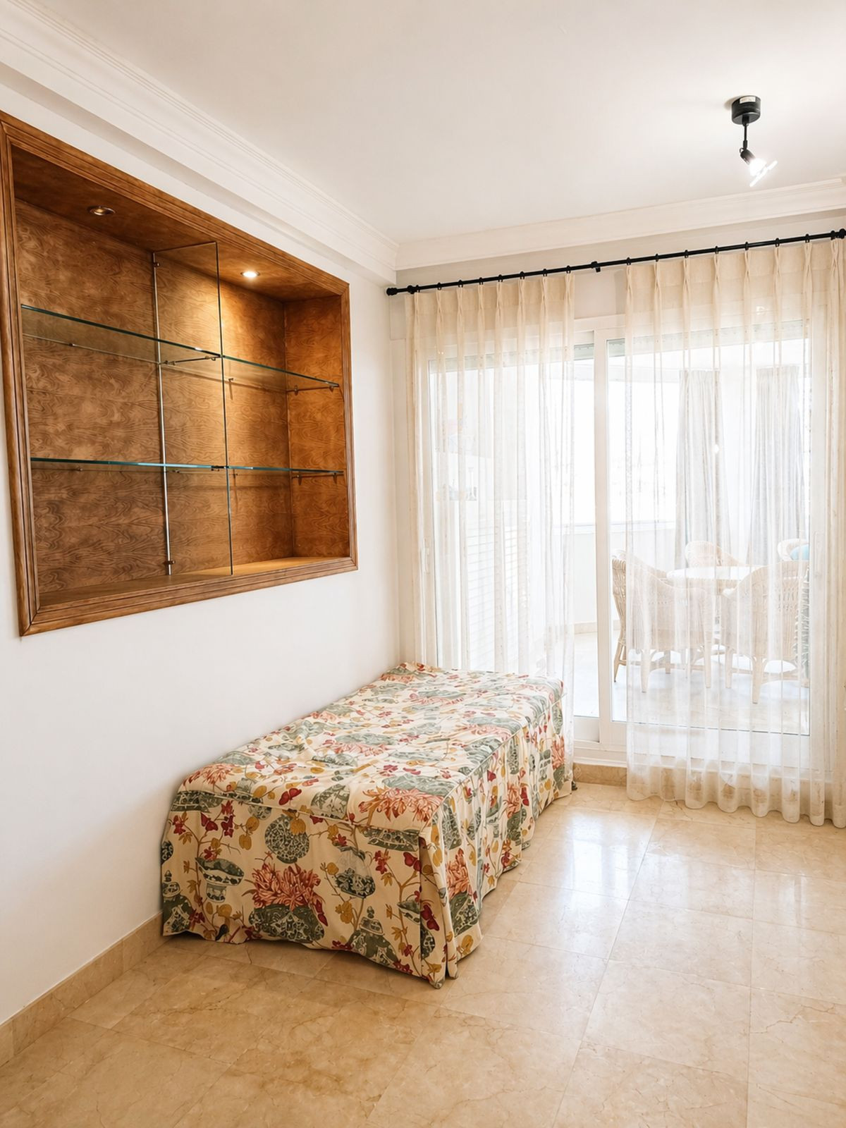 Se vende Apartamento Planta Media de 3 dormitorios en Costa Del Sol, Málaga, España