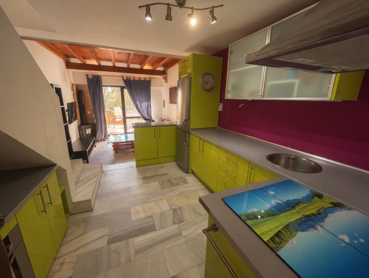 1 Bed Apartment for sale in Estepona Costa Del Sol, Málaga, Spain