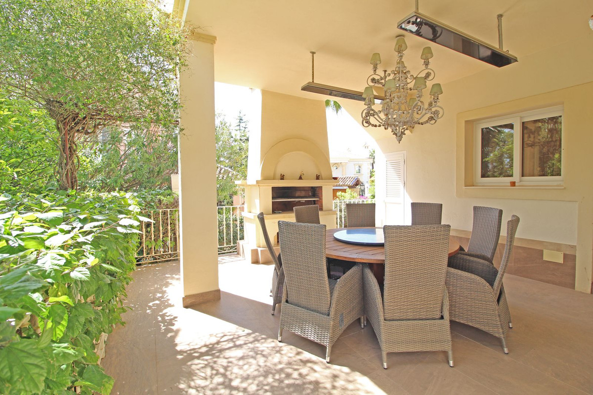 Se vende Villa - Chalet de 7 dormitorios en Costa Del Sol, Málaga, España