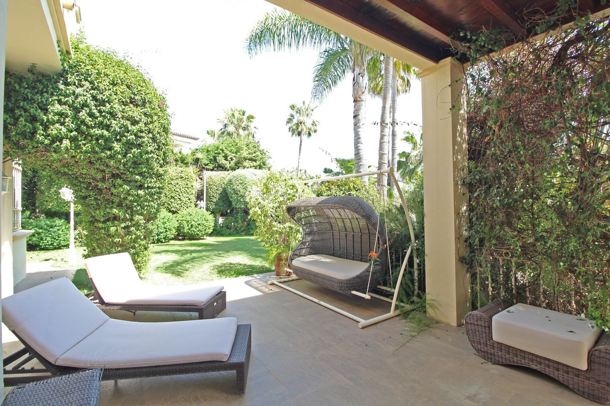 Se vende Villa - Chalet de 7 dormitorios en Costa Del Sol, Málaga, España
