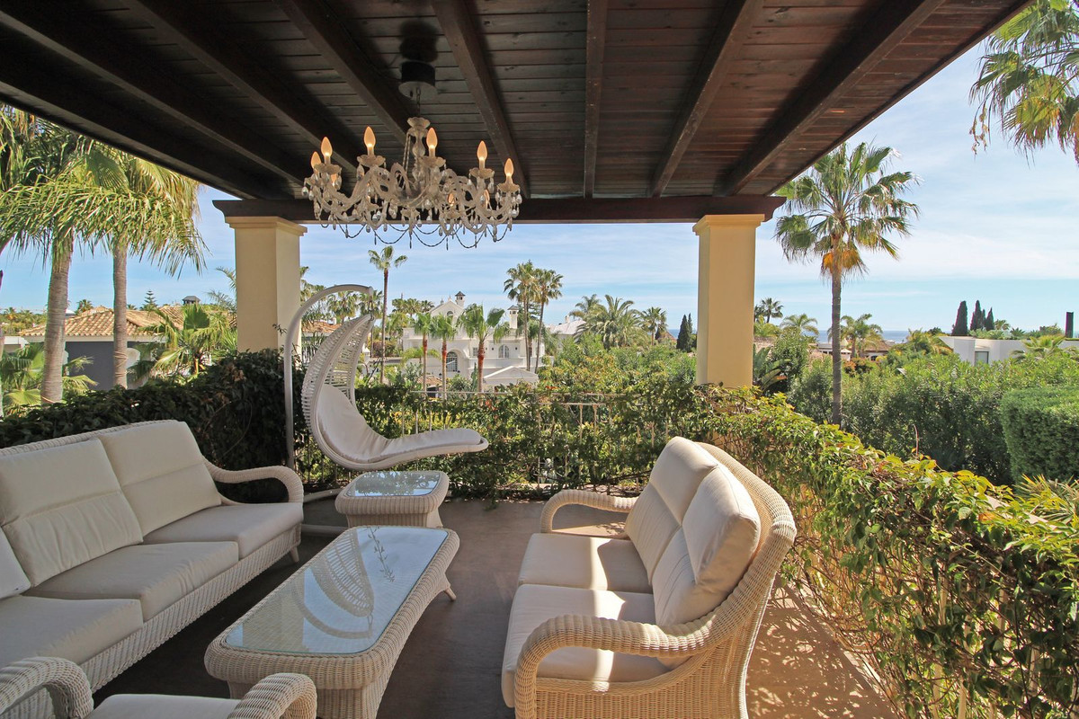 Se vende Villa - Chalet de 7 dormitorios en Costa Del Sol, Málaga, España