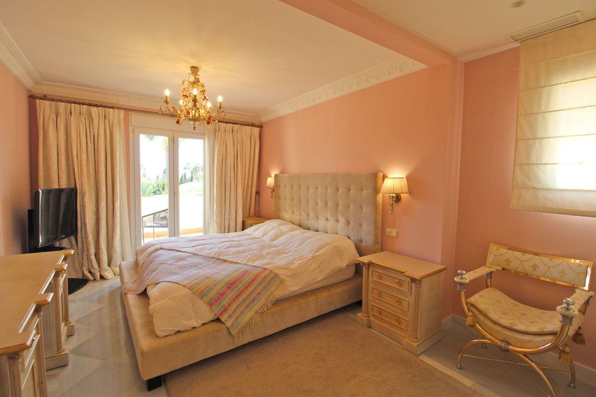 Se vende Villa - Chalet de 7 dormitorios en Costa Del Sol, Málaga, España