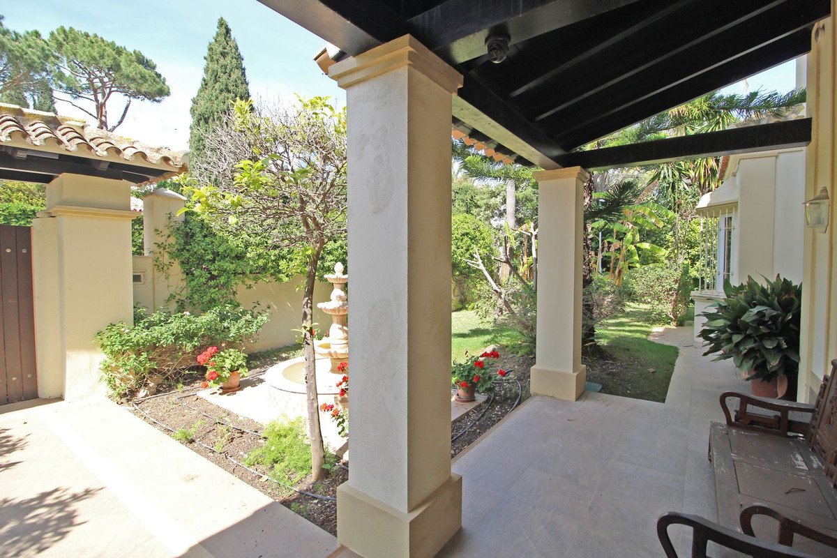 Se vende Villa - Chalet de 7 dormitorios en Costa Del Sol, Málaga, España