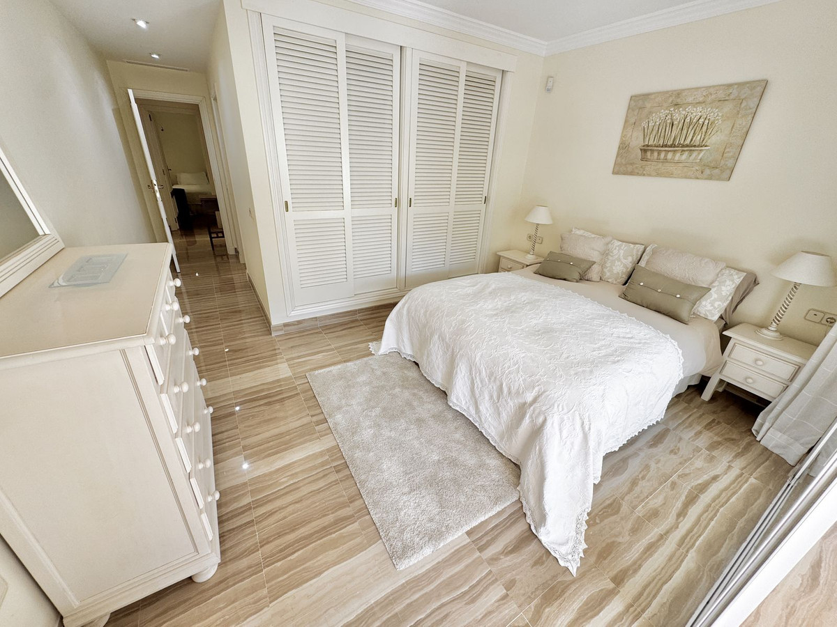 2 Bed Apartment for sale in Elviria Costa Del Sol, Málaga, Spain