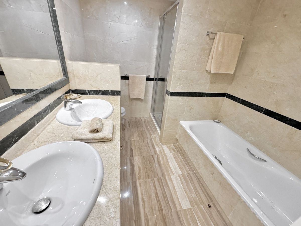 2 Bed Apartment for sale in Elviria Costa Del Sol, Málaga, Spain