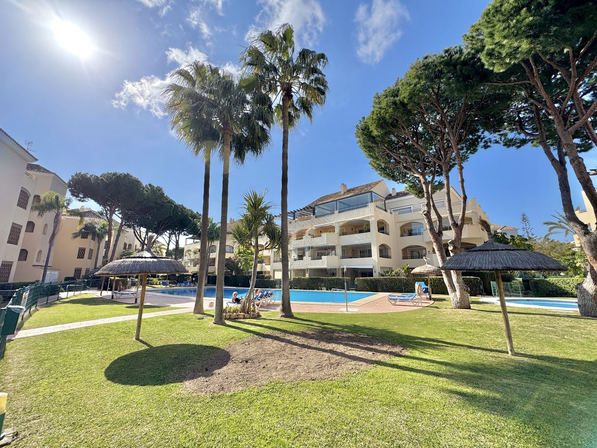 2 Bed Apartment for sale in Elviria Costa Del Sol, Málaga, Spain