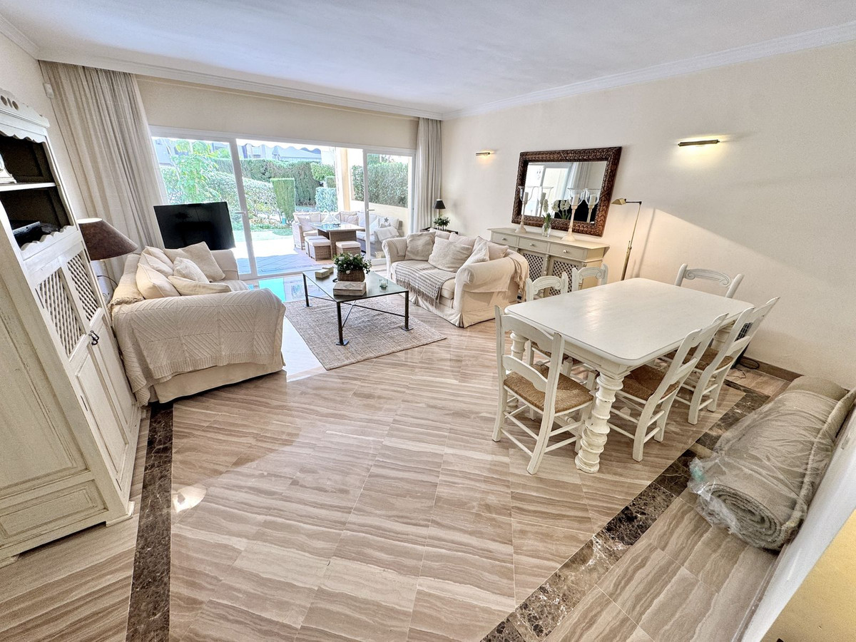 2 Bed Apartment for sale in Elviria Costa Del Sol, Málaga, Spain