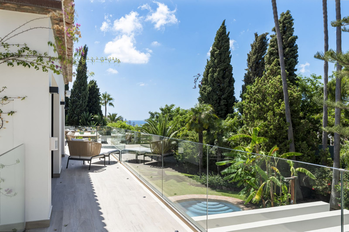 Se vende Villa - Chalet de 4 dormitorios en Costa Del Sol, Málaga, España