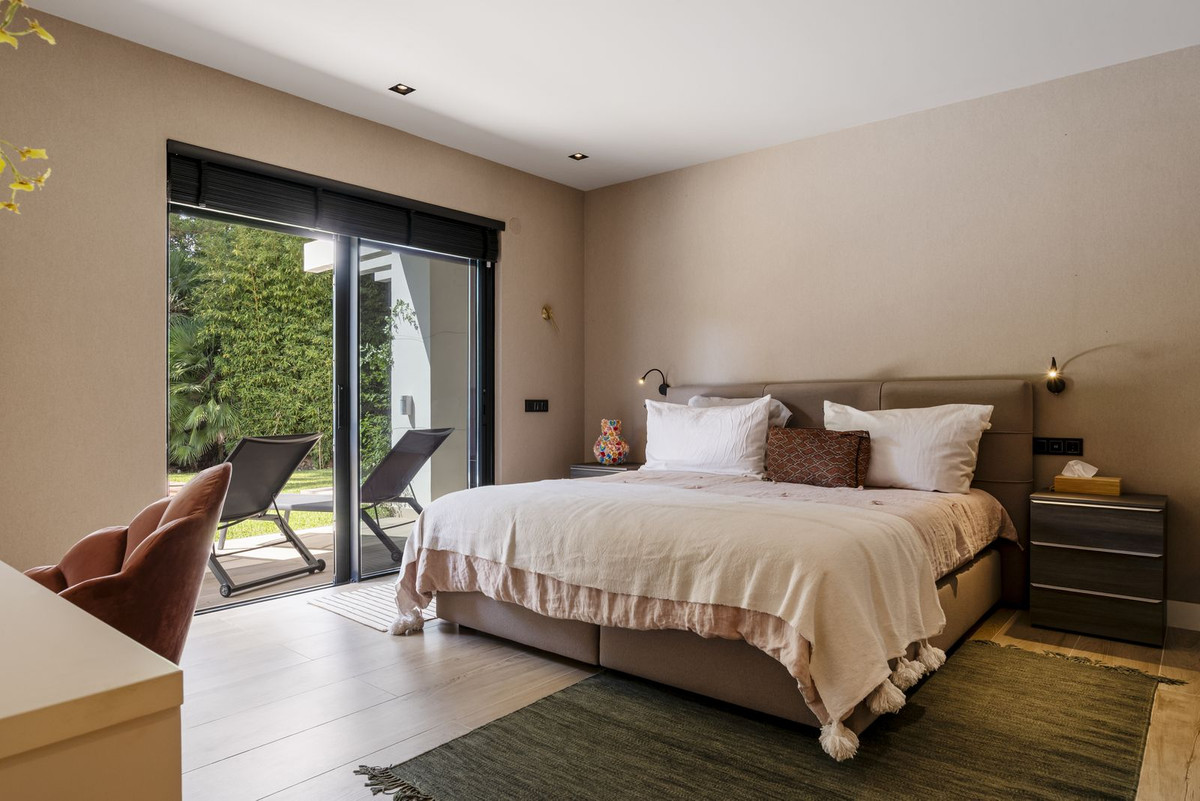 Se vende Villa - Chalet de 4 dormitorios en Costa Del Sol, Málaga, España