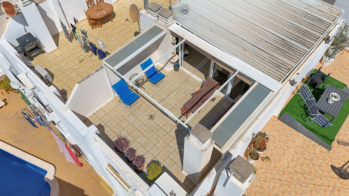 Se vende Ático de 2 dormitorios en Costa Blanca, Alicante, España