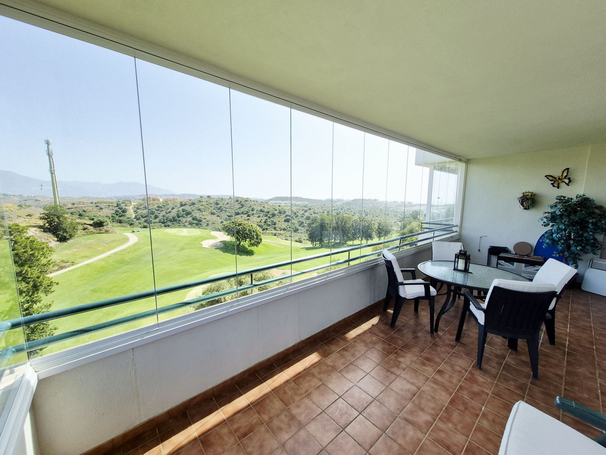 Se vende Apartamento Planta Media de 2 dormitorios en Costa Del Sol, Málaga, España