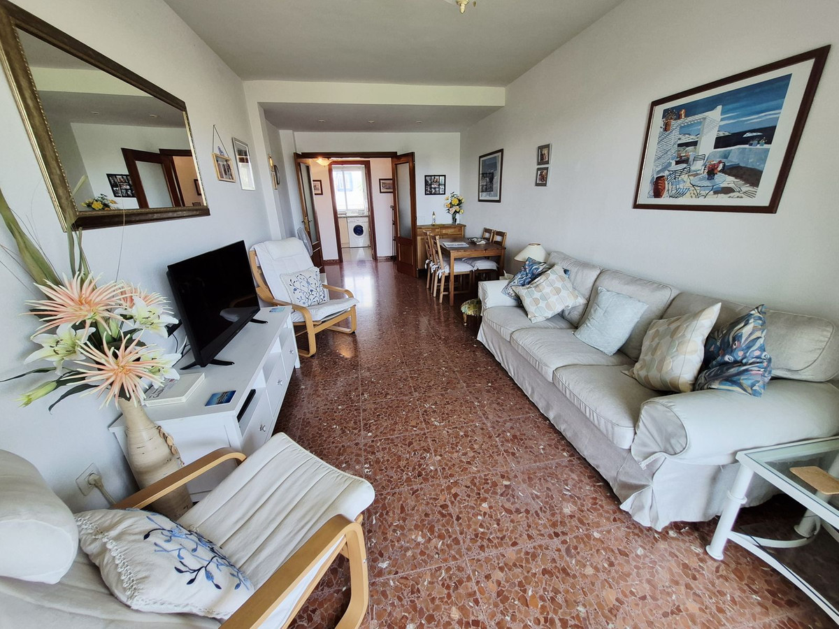 Se vende Apartamento Planta Media de 2 dormitorios en Costa Del Sol, Málaga, España