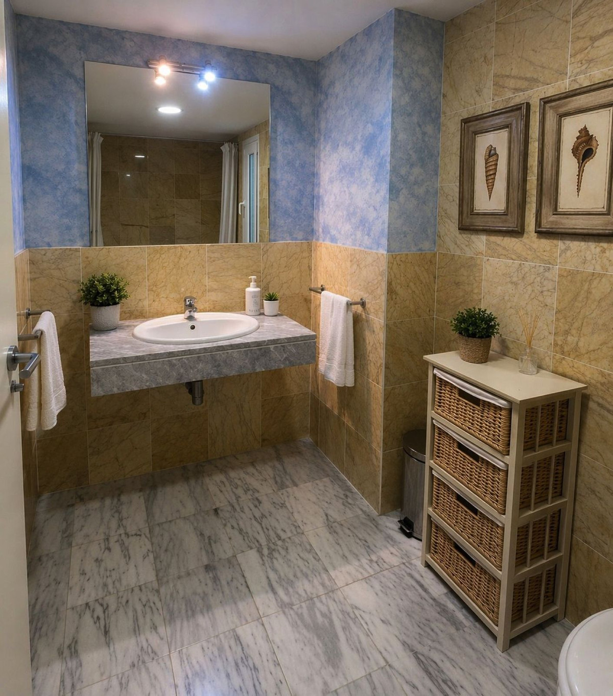 Se vende Apartamento Planta Baja de 2 dormitorios en Costa Del Sol, Málaga, España