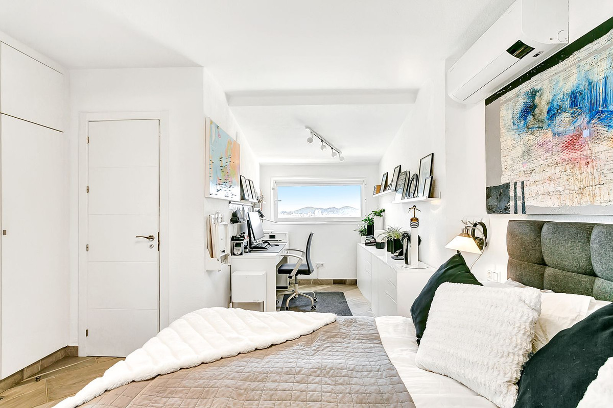 1 Bed Apartment for sale in Fuengirola Costa Del Sol, Málaga, Spain