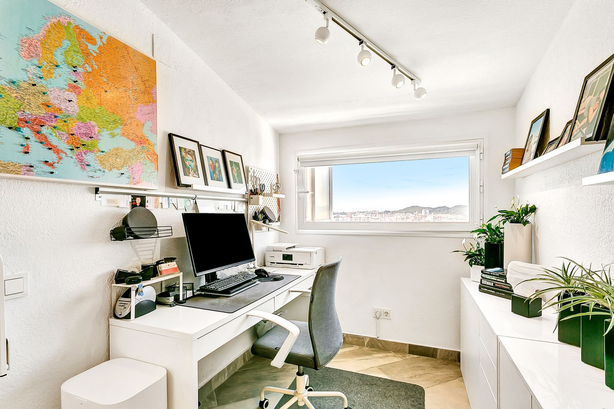 1 Bed Apartment for sale in Fuengirola Costa Del Sol, Málaga, Spain