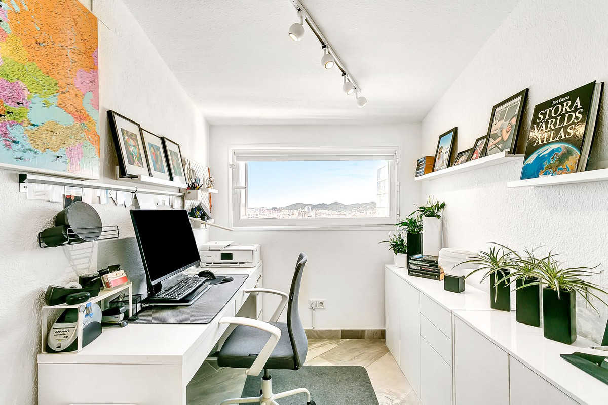 1 Bed Apartment for sale in Fuengirola Costa Del Sol, Málaga, Spain
