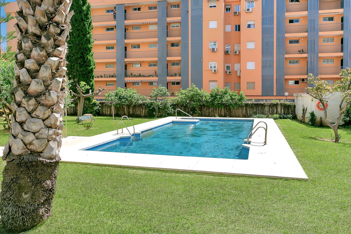 1 Bed Apartment for sale in Fuengirola Costa Del Sol, Málaga, Spain