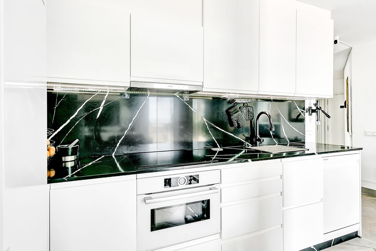 1 Bed Apartment for sale in Fuengirola Costa Del Sol, Málaga, Spain