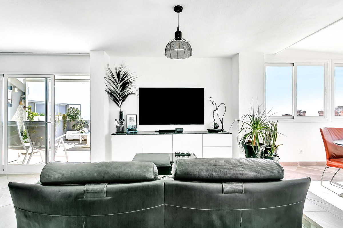 1 Bed Apartment for sale in Fuengirola Costa Del Sol, Málaga, Spain