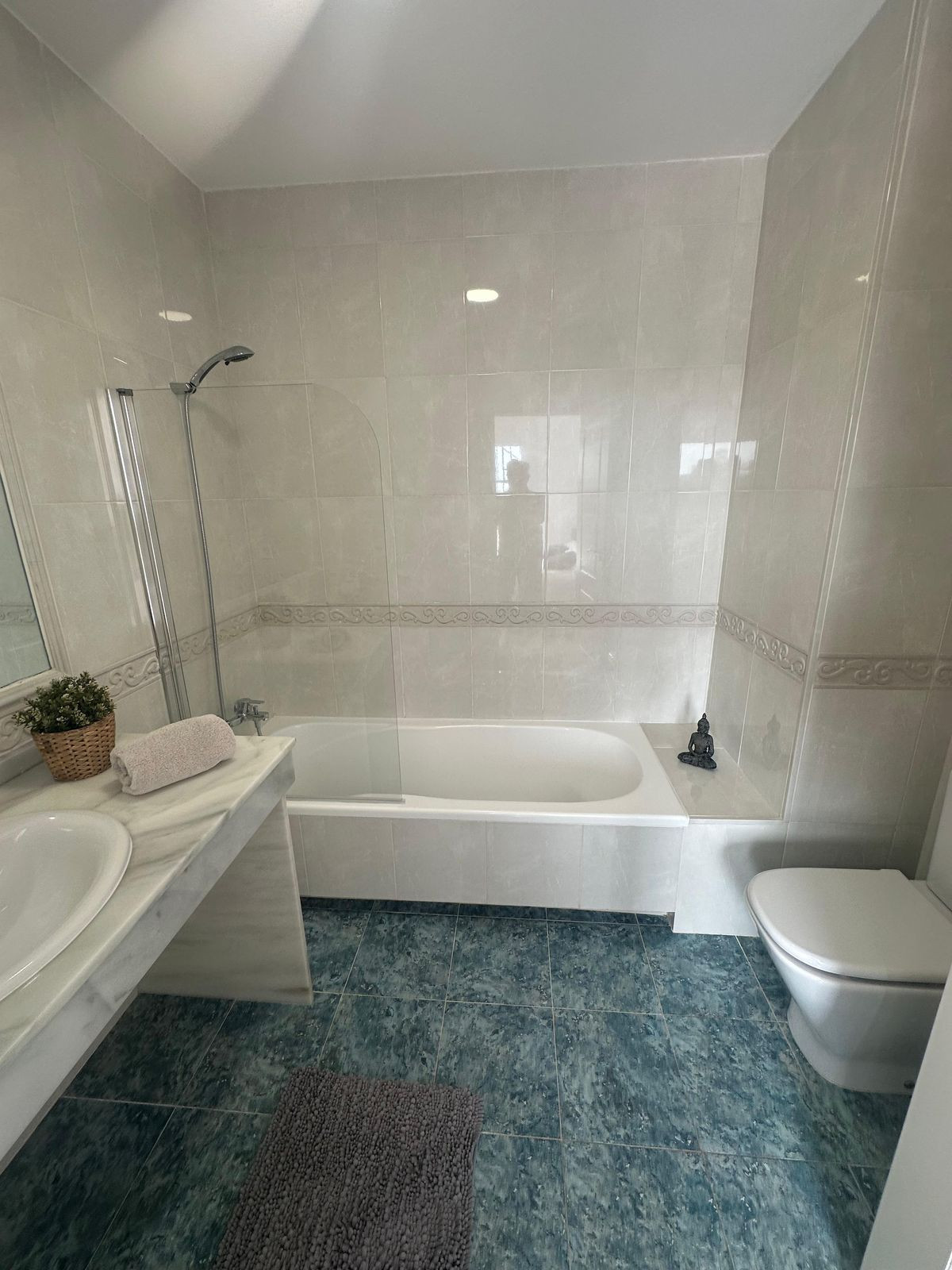5 Bed Townhouse for sale in Cabopino Costa Del Sol, Málaga, Spain